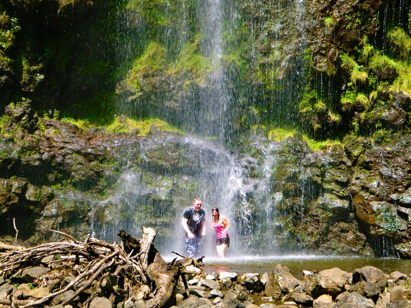 Private-tour-to-Hana-web.jpg